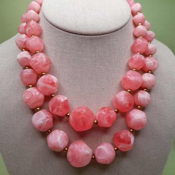 Vintage Pink Lucite Necklace Bracelet Set Chunky Marbled 1950s main image 10